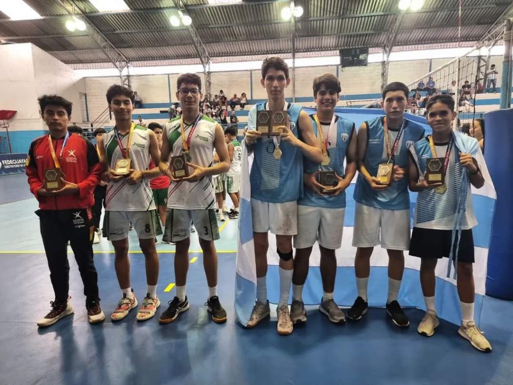 FB IMG 1667231217220 1 Las selección de voleibol del Guayas en su rama masculina y femenina se coronaron campeones del Campeonato Nacional Menores que reunió a las provincias de Pichincha, Manabí y Esmeraldas.