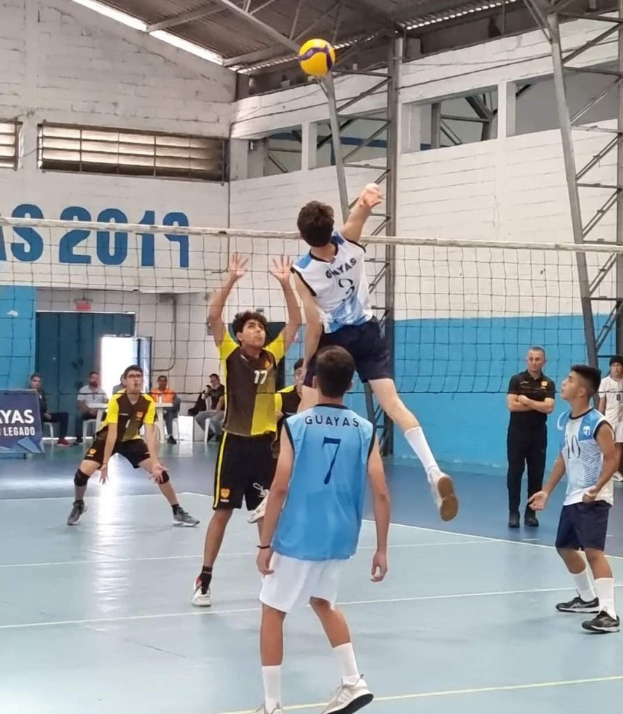 FB IMG 1667231247647 1 Las selección de voleibol del Guayas en su rama masculina y femenina se coronaron campeones del Campeonato Nacional Menores que reunió a las provincias de Pichincha, Manabí y Esmeraldas.