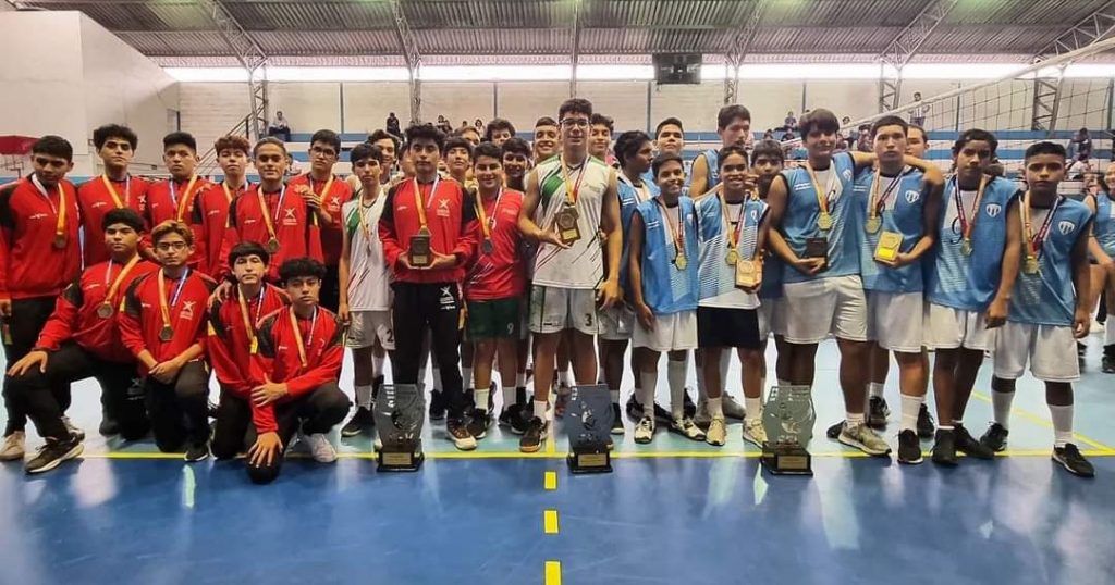 image editor output image 1145973449 1667232129774 Las selección de voleibol del Guayas en su rama masculina y femenina se coronaron campeones del Campeonato Nacional Menores que reunió a las provincias de Pichincha, Manabí y Esmeraldas.