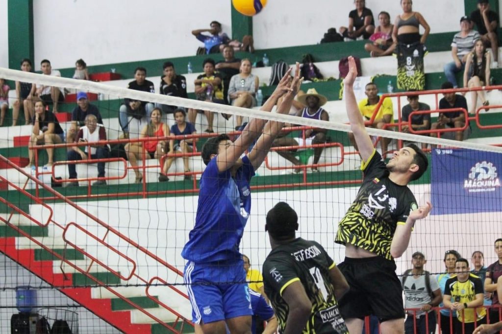 img 2902 El bombillo doblegó en la gran final de la #LigaNacional2022 y venció 3 a 1 al conjunto capitalino de Ducks con parciales de 25-21, 25-23, 20-25 y 25-21.