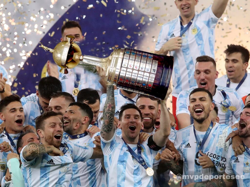 042d6d65 e0e3 4cb1 b54b cd41c4312ed0 Todos quieren tener cerca a Lionel Messi, y Alejandro Domínguez, el presidente de la Conmebol, no es la excepción. Apenas terminó la final del Mundial y mientras la Pulga iba camino a recibir la Copa del Mundo, el funcionario le hizo una llamativa propuesta.