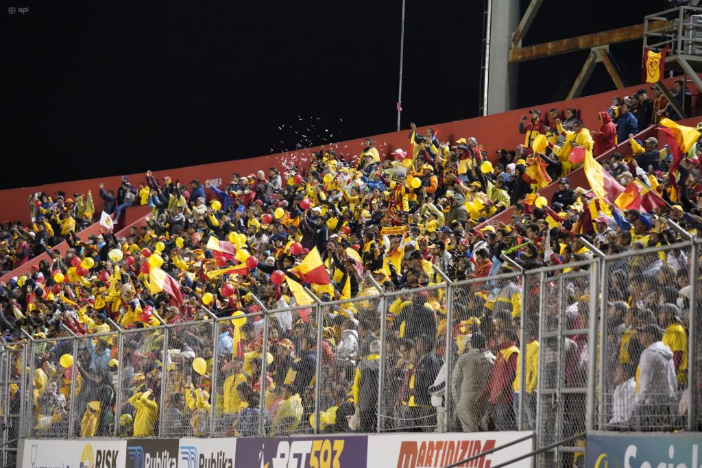 2022102333235 fbl ligapro aucas gualaceo 1024x683 1 Carlos Alfaro Moreno, presidente del Barcelona SC, expresó que la dirigencia del Aucas tendría su reticencia acerca de contar con hinchada visitante en las finales de la LigaPro Betcris.