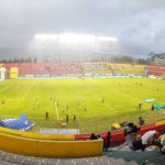 FYYiNAHWYAIJYNU 1 1024x439 1 ¡La final de la LigaPro Betcris 2022 entre Aucas y Barcelona se jugará en el Estadio Gonzalo Pozo Ripalda de Chillogallo! ¡El ‘Papá’ se mantendrá en su escenario deportivo y contará con hinchada visitante en este emocionante encuentro! ¡Entérate de más detalles en la rueda de prensa y redes sociales del Club!