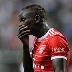 FhESGAsXkAECUcR Sadio Mané se retiró lesionado en el partido entre el Bayern de Múnich y el Werder Bremen, encendiendo las alarmas en Senegal a días de su debut en la Bundesliga. La estrella senegalesa abandonó el campo por lesión, generando preocupación en el conjunto africano y en el equipo bávaro.