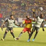 img 0800 Empate sin goles en la final de vuelta entre Barcelona SC y Aucas. El partido ha sido intenso, con oportunidades claras para ambos equipos. ¡Descubre quién se llevará la victoria en el segundo tiempo!