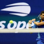 img 6333 Con una aplastante victoria ante el francés Alexandre Müller, el serbio Novak Djokovic superó la primera ronda del Abierto de Estados Unidos y se aseguró desbancar al español Carlos Alcaraz del número uno del tenis masculino.