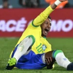 image El Departamento Médico de la Confederación Brasileña de Fútbol, anunció que Neymar Junior en en el partido con Uruguay por las Eliminatorias Sudamericanas para el Mundial 2026,sufrió una rotura del ligamento cruzado anterior y del menisco de su rodilla izquierda.