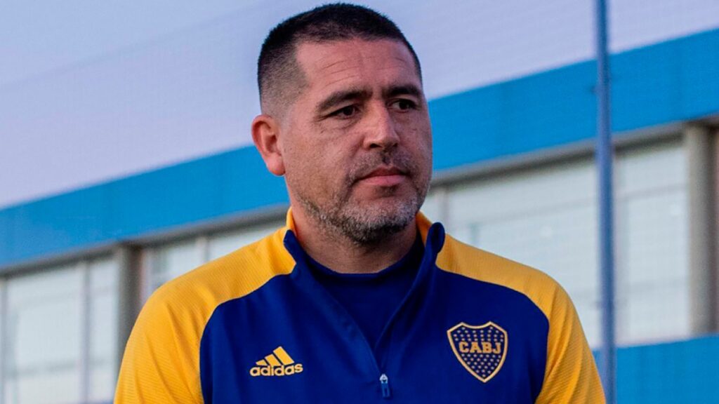 riquelme.jpg 854509715 Este domingo se realizaron nuevas elecciones y el ganador para ser el nuevo presidente del Boca Juniors es Juan Román Riquelme y su binomio es Jorge Amor Ameal.