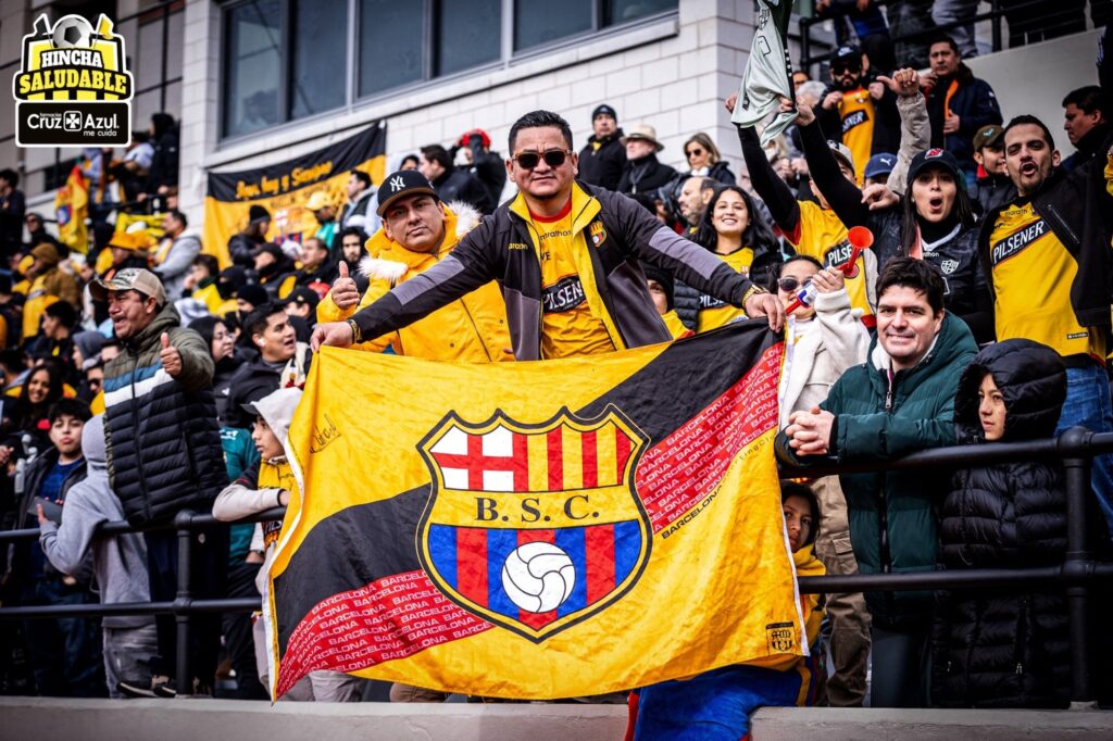 img 7172 1 Barcelona SC realizó su “noche amarilla” con total éxito en New Jersey con más de 8mil boletos vendidos en el HinchLiffe Stadium. Los toreros enfrentaron al equipo de Unisamba FC.