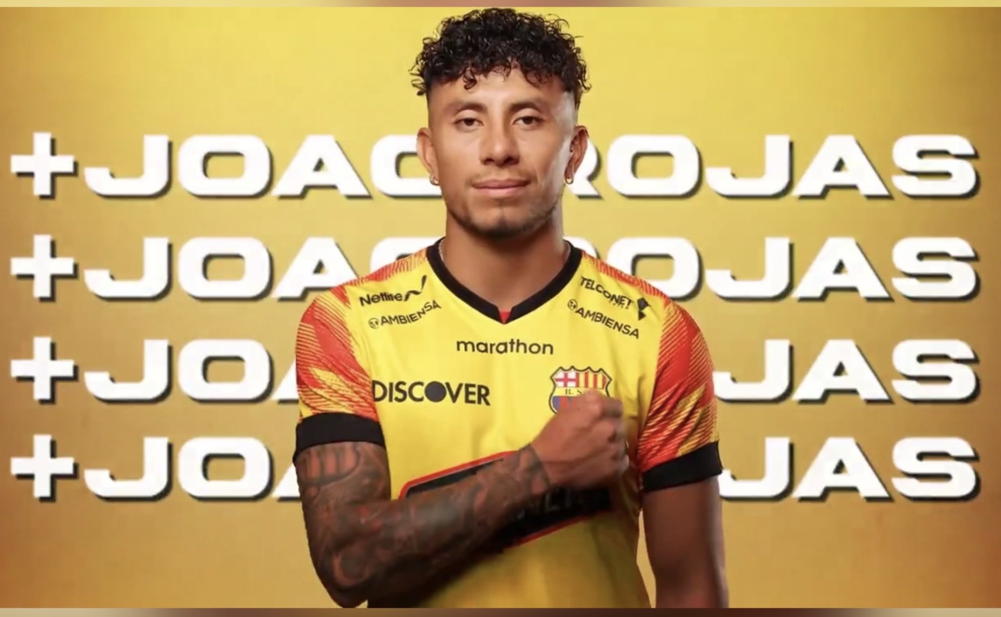 img 7658 1 Barcelona SC rompió el mercado ecuatoriano presentando a su nuevo refuerzo mediante un conmovedor video donde aparece Joao Rojas presentándose y algunas fotos de cuando era Niño con su papá llevándolo al estadio monumental. Totalmente conmovedor.