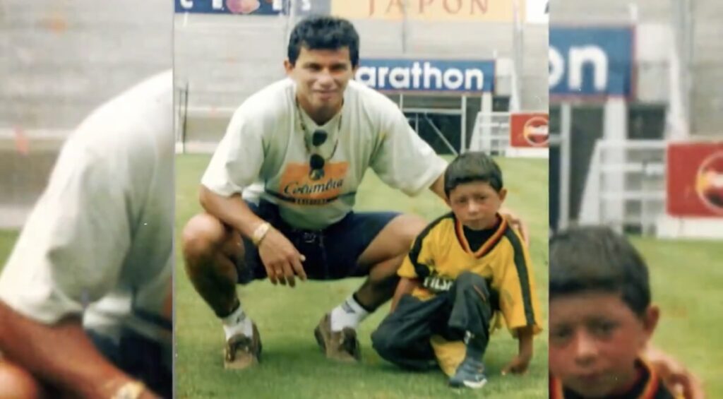 img 7661 1 Barcelona SC rompió el mercado ecuatoriano presentando a su nuevo refuerzo mediante un conmovedor video donde aparece Joao Rojas presentándose y algunas fotos de cuando era Niño con su papá llevándolo al estadio monumental. Totalmente conmovedor.