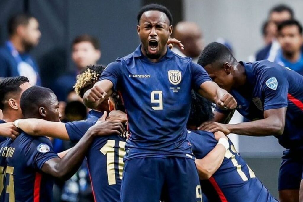 yeboah El extremo ecuatoriano John Yeboah es oficialmente nuevo jugador del Venezia de la Serie A de Italia. Después de destacar en el Raków Częstochowa de Polonia y tener actuaciones destacadas con la Tri, el jugador de 24 años da el salto a una de las cinco grandes ligas de Europa.