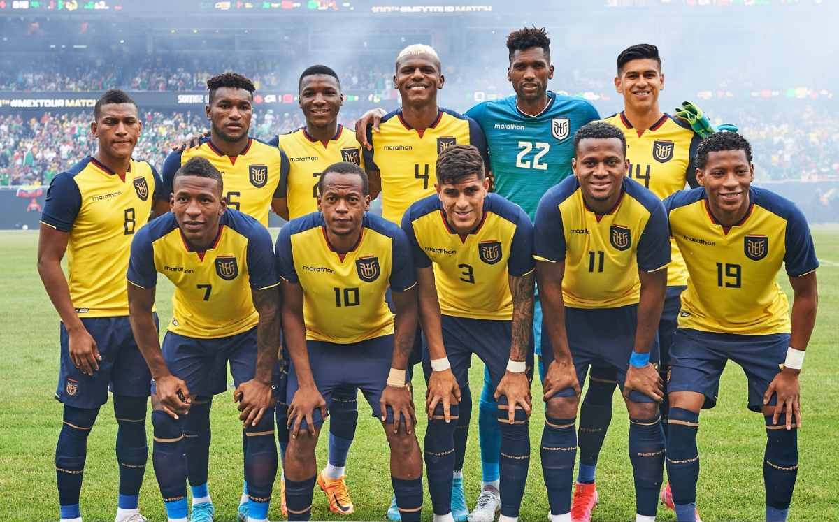 ecuador 11 Ecuador se enfrentará a Brasil en Curitiba el viernes 6 de septiembre a las 20:00 (Ecu). Ambas selecciones presentan bajas importantes en su 11 titular. Por el lado de Ecuador no puede contar con Angelo Preciado, Christian Ramírez y Alan Minda. Brasil tiene las bajas de Raphinha, Savinho y de última hora Éder Militao.