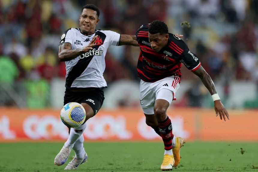 gonzalo En la tarde del domingo, Gonzalo Plata fue titular y jugó los 90 minutos en el empate del Flamengo ante el Vasco da Gama por una nueva fecha del Brasileirão. El tricolor saltó de titular en el mítico Maracaná para enfrentar el Clássico dos Milhões y tuvo una destacada participación por la banda derecha.