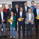 img 9139 1 El saque inicial se dió el pasado martes (10.09) en el evento de lanzamiento en el Centro de Entrenamiento Olímpico. El Campeonato Sudamericano Femenino U21 se celebrará en Chile, en Osorno, del 25 al 29 de septiembre y ofrecerá tres plazas para el Mundial FIVB de la categoria, en Indonésia en el mês de agosto de 2025.