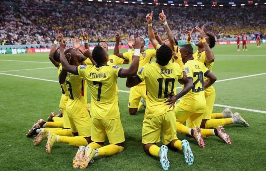 image 24 El 10 de septiembre de 2024, la selección de Ecuador se prepara para su enfrentamiento contra su similar de Paraguay en el estadio Rodrigo Paz Delgado. Este partido corresponde a la fecha #9 de las eliminatorias sudamericanas de fútbol.