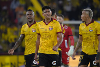 689659cb14d3e La mañana del jueves 30 de octubre de 2025, los jugadores del Barcelona Sporting Club abandonaron la concentración por falta de pago. Les deben tres meses de sueldo y no entrenarán hasta nuevo aviso, previo a su partido del domingo contra Universidad Católica.