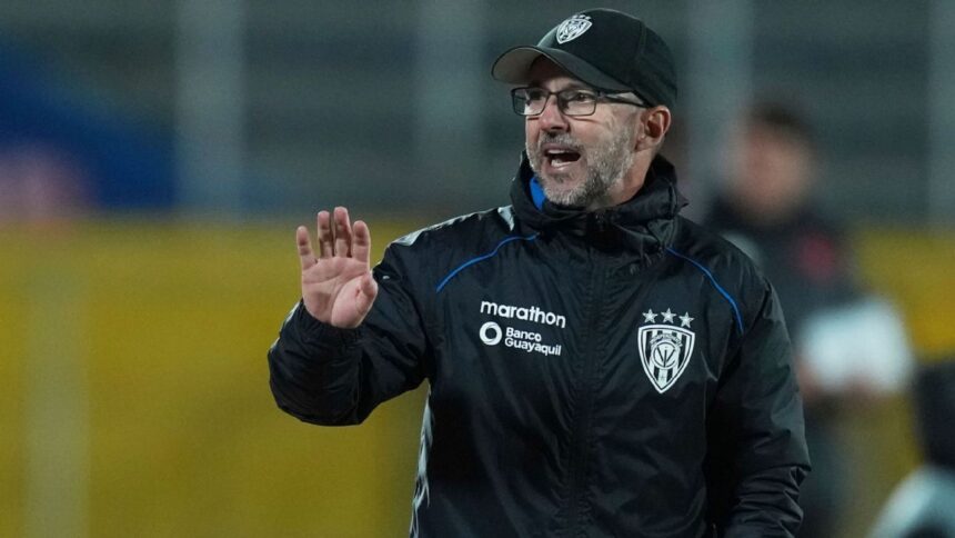 Barcelona denuncia al entrenador de Independiente del Valle 1 i El equipo amarillo presentó una denuncia contra el técnico de independiente del valle , Javier Rabanal 🇪🇸, en el comité disciplinario del Centro de Arbitraje y Conciliación de la Cámara de Comercio de Guayaquil.