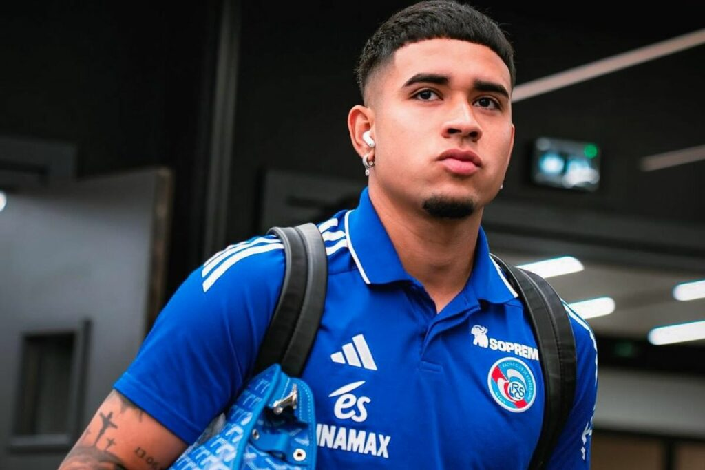 KENDRY PÁEZ BRILLA COMO TITULAR EN EMPATE DEL RACING DE ESTRASBURGO EN LA COFERENCE LEAGUE 1 image 21 El Racing Club de Estrasburgo empató 1-1 en casa contra Jagiellonia Białystok en la segunda jornada de la fase de grupos de la UEFA Conference League 2025/26.