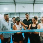 1000219660 El nuevo complejo de pádel en Urdesa, inaugurado por el alcalde Aquiles Álvarez, ha encendido el debate. Con una inversión de $513.000, el Municipio promete que este deporte “ya no será solo para aniñados”.