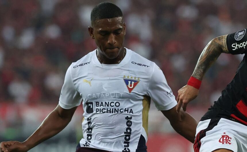 Carlos Gruezo dejo Liga de Quito y ya tiene nuevo El volante Carlos Gruezo termina su vínculo con Liga de Quito y ya tiene un nuevo destino profesional asegurado para la temporada 2026.
