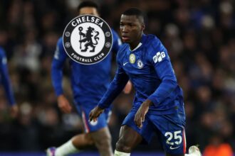 Desde Chelsea confiesan estar frustrados por la nu El mediocampista ecuatoriano Moisés Caicedo enfrentará una nueva sanción en la Premier League, generando malestar en la interna del Chelsea.