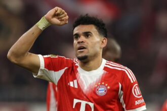 El prestigioso ranking donde Luis Diaz termina el 1 El colombiano Luis Díaz cierra el 2024 por todo lo alto, superando a Messi y Cristiano Ronaldo en un reconocido ranking de rendimiento mundial.