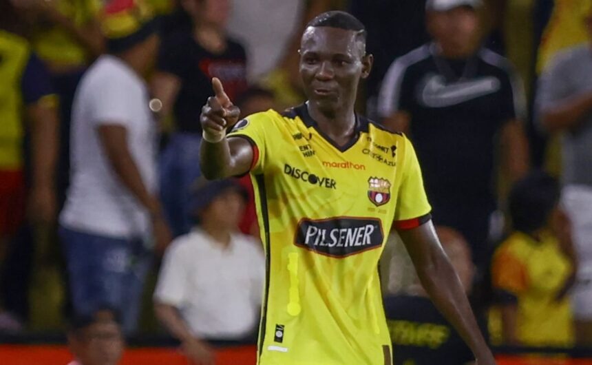 La hinchada lo critica pero Janner Corozo da una Pese a las constantes críticas, Janner Corozo rompe el silencio y define su situación con Barcelona SC en la actual temporada de la LigaPro.