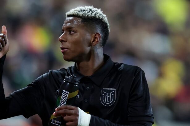 Nilson Angulo reconoce que un gigante de Europa lo 1 El extremo ecuatoriano Nilson Angulo confesó que un club de jerarquía en Europa planea su fichaje para el 2026. Conoce los detalles de su proyección.