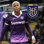 No debe creerse mas de lo que es. Duros cuestio El atacante ecuatoriano Nilson Angulo atraviesa un momento complejo en el Anderlecht tras recibir fuertes críticas sobre su desempeño y actitud en el campo.