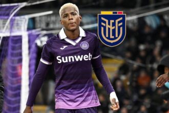 No debe creerse mas de lo que es. Duros cuestio 2 El extremo ecuatoriano Nilson Angulo enfrenta duros cuestionamientos en el Anderlecht debido a su actitud y rendimiento en la liga de Bélgica.