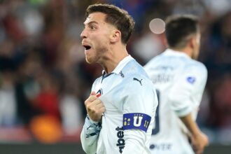 Ponen a Ezequiel Piovi de regreso en el futbol ecu Ezequiel Piovi, ex referente de Liga de Quito, estaría en la mira de clubes ecuatorianos para un posible retorno al campeonato nacional esta temporada.