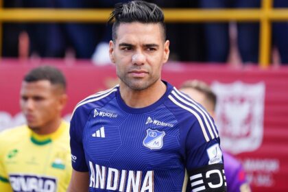 Radamel Falcao tendria nuevo equipo se queda en Co El experimentado delantero Radamel Falcao García define su futuro profesional tras los rumores sobre su permanencia en el fútbol colombiano.