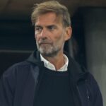 Red Bull sigue dando malas noticias a los hinchas El futuro de **Jürgen Klopp** parece estar lejos del **Real Madrid**. La postura de **Red Bull** complica las aspiraciones del conjunto merengue por el alemán.