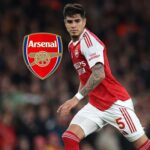 Ultima hora Revelan que Piero Hincapie sufrio est El defensor ecuatoriano **Piero Hincapié** enciende las alarmas tras confirmarse un problema físico durante su actividad con el **Arsenal** en Inglaterra.