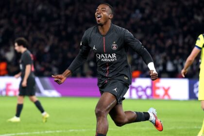 William Pacho recibe nuevo premio que lo confirma El defensor ecuatoriano William Pacho suma un nuevo galardón internacional que lo consolida como una de las máximas figuras defensivas de la élite europea.