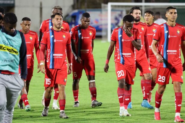 do6kuG1eT 1200x630 1 Tras no prosperar la apelación que El Nacional presentó ante el Tribunal de la FEF, se confirmó la sanción por incumplimiento de pagos. Con ello, el equipo ‘criollo’ anunció que en 2026 disputará el campeonato en la Serie B.