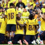 Alarma en la Tri Seleccionado ecuatoriano se lesi Un jugador clave de la Selección de Ecuador sufrió una lesión que genera incertidumbre tanto en su club como en el cuerpo técnico de La Tri.