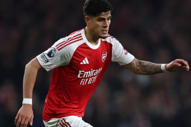 Arsenal piensa en despedir a Mikel Arteta que pasa La posible salida de Mikel Arteta del banquillo del Arsenal pondría en riesgo el fichaje del zaguero ecuatoriano Piero Hincapié por los 'Gunners'.