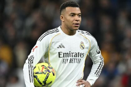 Asi le va a Real Madrid cuando no juega Kylian Mba Analizamos el rendimiento y los resultados del Real Madrid cuando no cuenta con su máxima figura, Kylian Mbappé, en el once titular del equipo merengue.