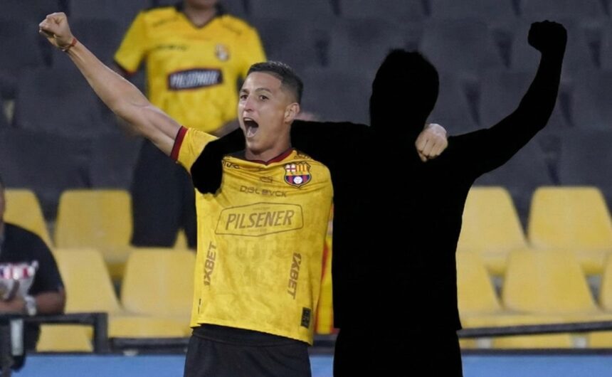 Barcelona SC tiene nuevo delantero para la tempora Barcelona SC ya visualiza su plantilla del futuro y tendría definido al delantero que se sumará al equipo para la temporada 2026.