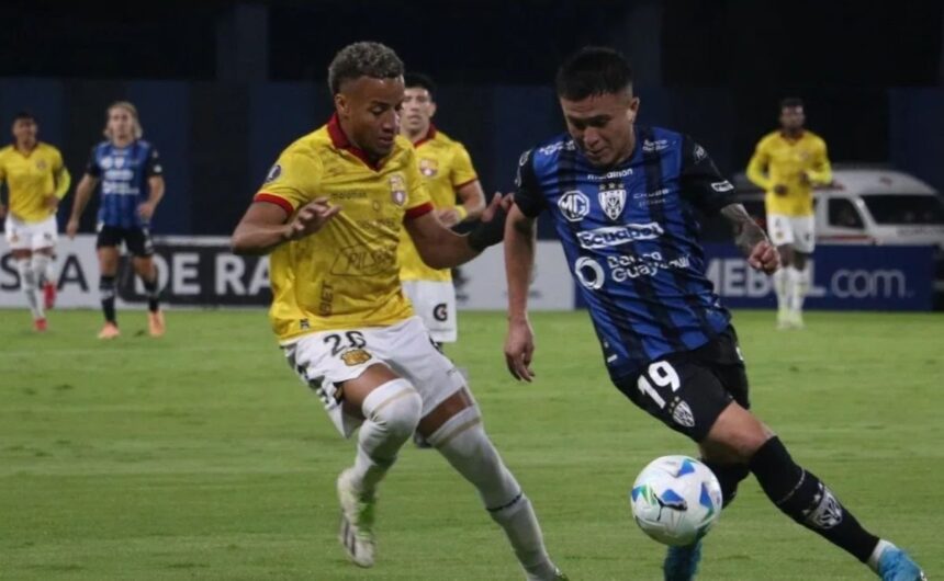 Barcelona sorprende y se queda con jugador de Inde El Ídolo del Astillero continúa fortaleciendo su plantilla y sorprende al confirmar la llegada de un nuevo refuerzo proveniente de Independiente del Valle.