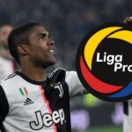Bombazo Douglas Costa podria jugar en un grande d El experimentado extremo brasileño Douglas Costa entra en la órbita de los clubes más poderosos de la LigaPro para la próxima temporada.