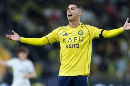 El colombiano que no podra convocar Nestor Lorenzo El atacante nacido en Colombia, que no puede ser citado por Néstor Lorenzo, destaca en la liga saudí mientras Cristiano Ronaldo sufre un duro presente con Al-Nassr.