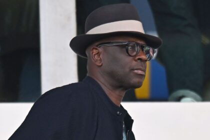 El mejor futbolista de la historia para Lilian Thu El legendario defensor francés **Lilian Thuram** revela quién es para él el futbolista más grande de todos los tiempos tras un breve contacto en cancha.