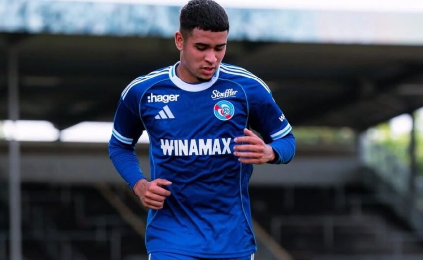 El unico equipo que quiere fichar a Kendry Paez tr Un gigante de Argentina surge como opción para Kendry Páez tras las recientes polémicas que rodean al talentoso jugador de Independiente del Valle.