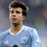 Figura de la MLS y excompanero de Messi en Barcelo Una figura estelar de la MLS, con pasado en el FC Barcelona junto a Lionel Messi, se ausentará de las canchas por una grave lesión hasta el año 2027.