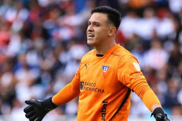 Gonzalo Valle va a prision y Liga de Quito tomo dr El portero Gonzalo Valle enfrenta una situación judicial compleja y Liga de Quito ha decidido aplicar medidas disciplinarias inmediatas tras el suceso.