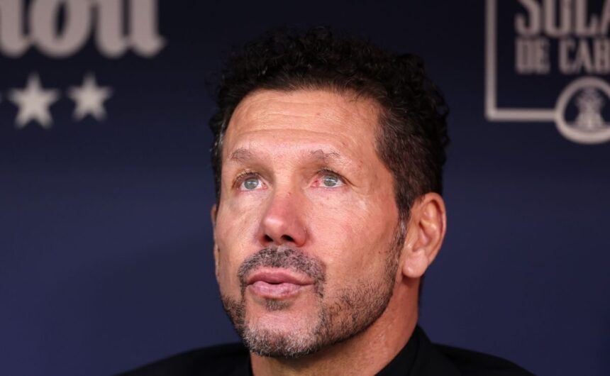 Impresentable e indecente Espana explota contra S La prensa española califica de "impresentable" la actitud de Diego Simeone ante Vinícius Júnior tras un tenso enfrentamiento en el derbi madrileño.