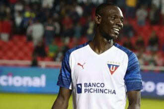 Janner Corozo se va a Liga de Quito y revelan cuan Liga de Quito sacude el mercado al concretar la llegada de Janner Corozo desde Barcelona SC tras un acuerdo millonario que revoluciona la LigaPro.